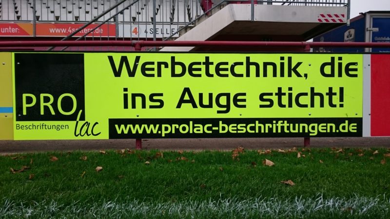 Bandenwerbung01